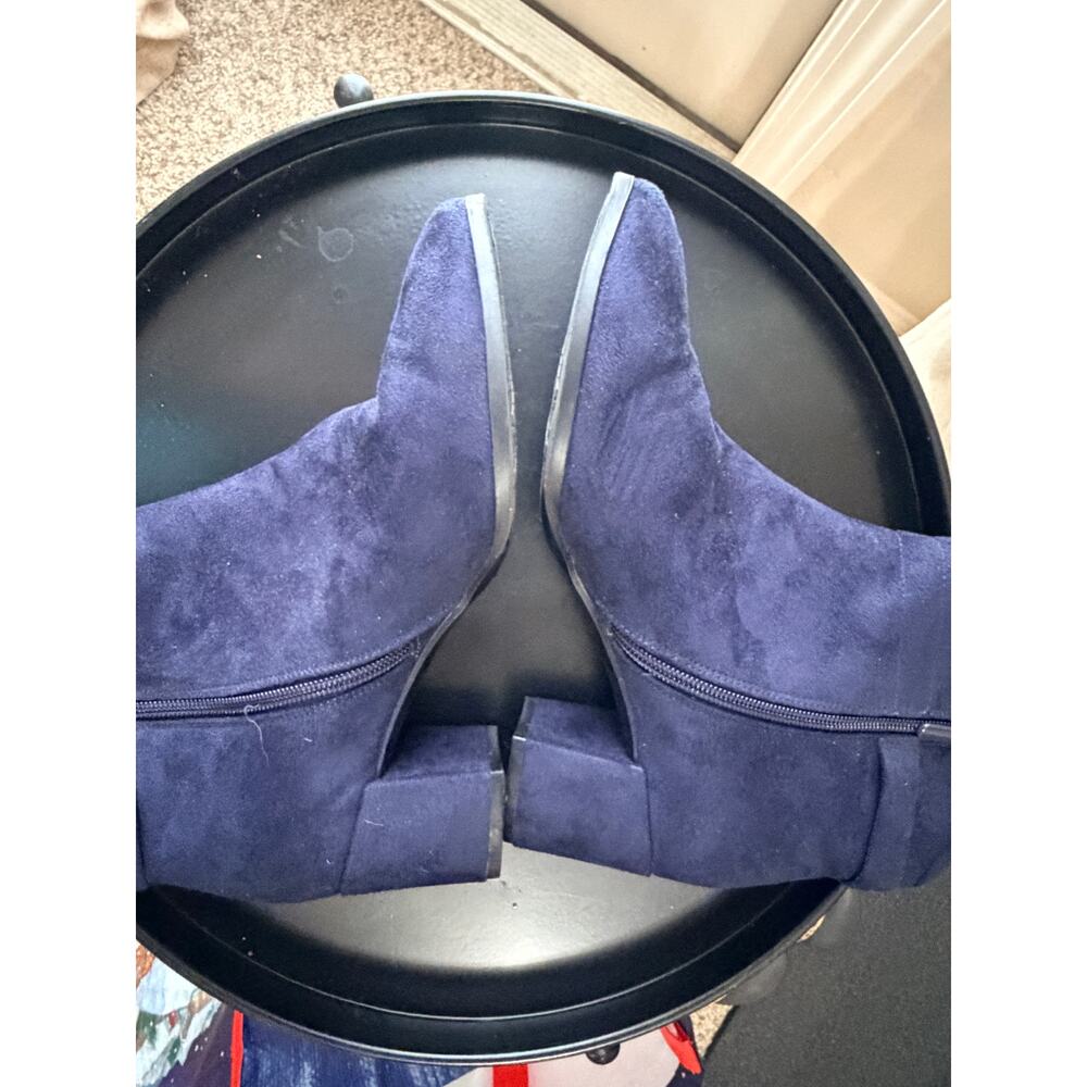 Blue faux suede booties block heel 9.5 - Picture 7 of 7